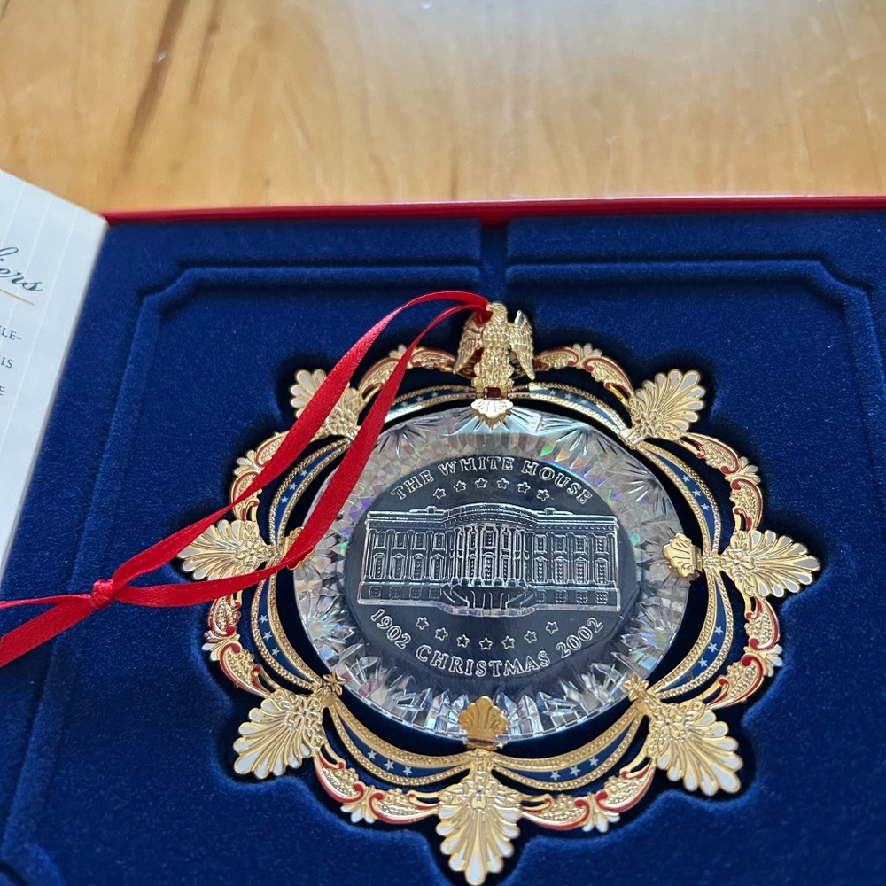 2002 White House Historical Assn Christmas Ornament